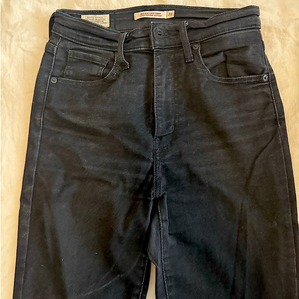 Levis super high skinny black 27